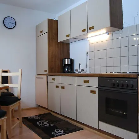 Haus Leo Monika * Hausling