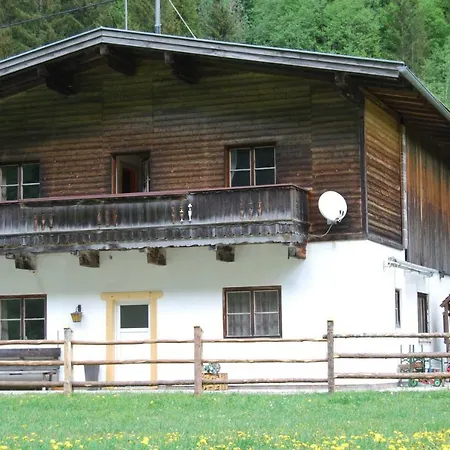 Haus Leo Monika Holiday home *